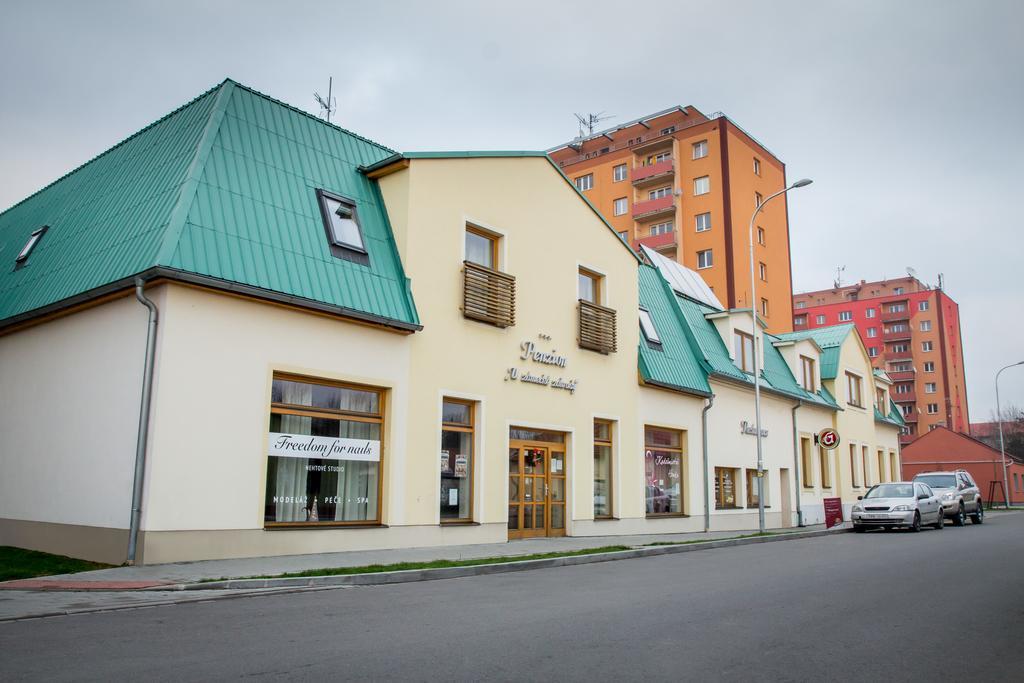 Penzion U Zamecke Zahrady Lipník nad Bečou Exteriör bild